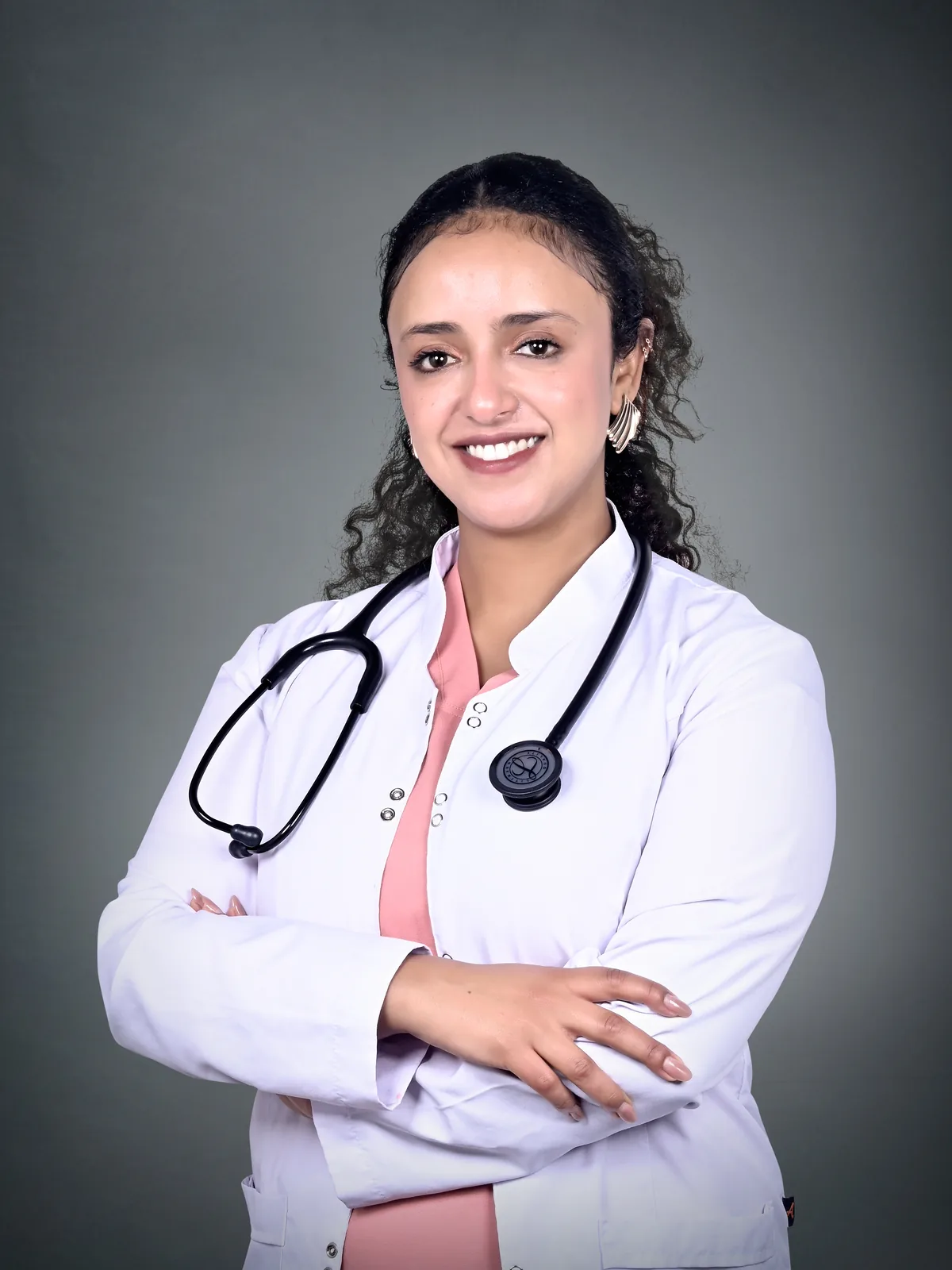 Dr. Bee, DHA Licensed Aesthetic Doctor at Symphony Clinic Dubai